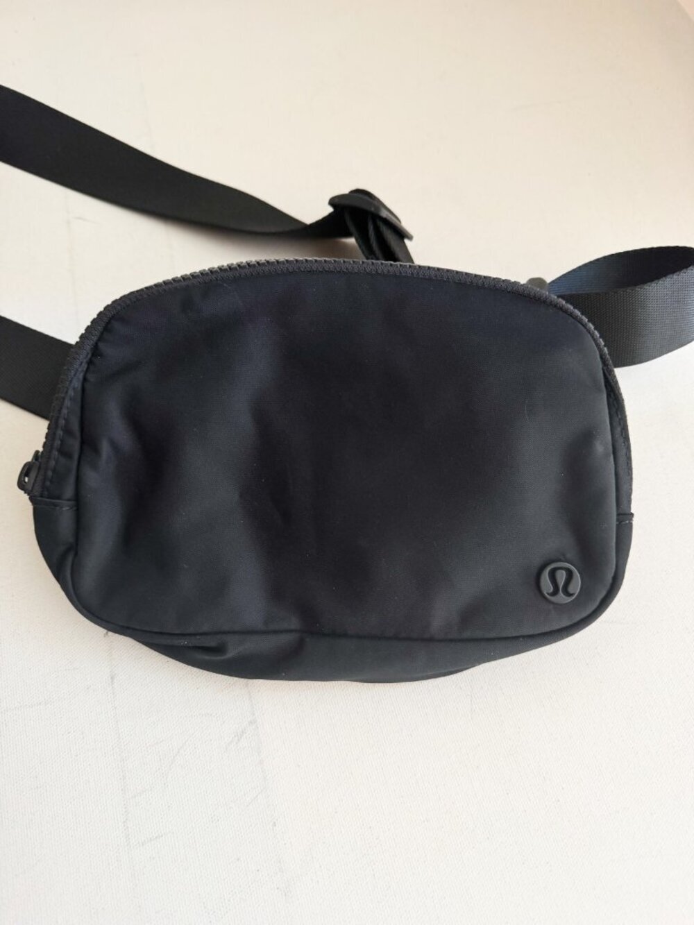 Lululemon Black Nylon Belt Bag